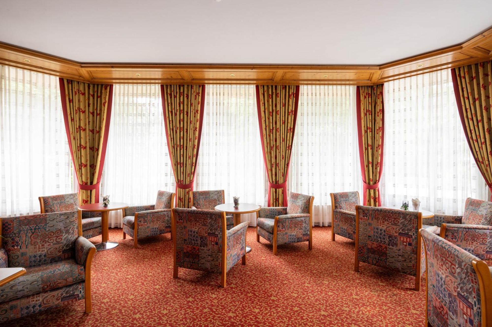 Sporthotel Wildstrubel Lenk Kültér fotó