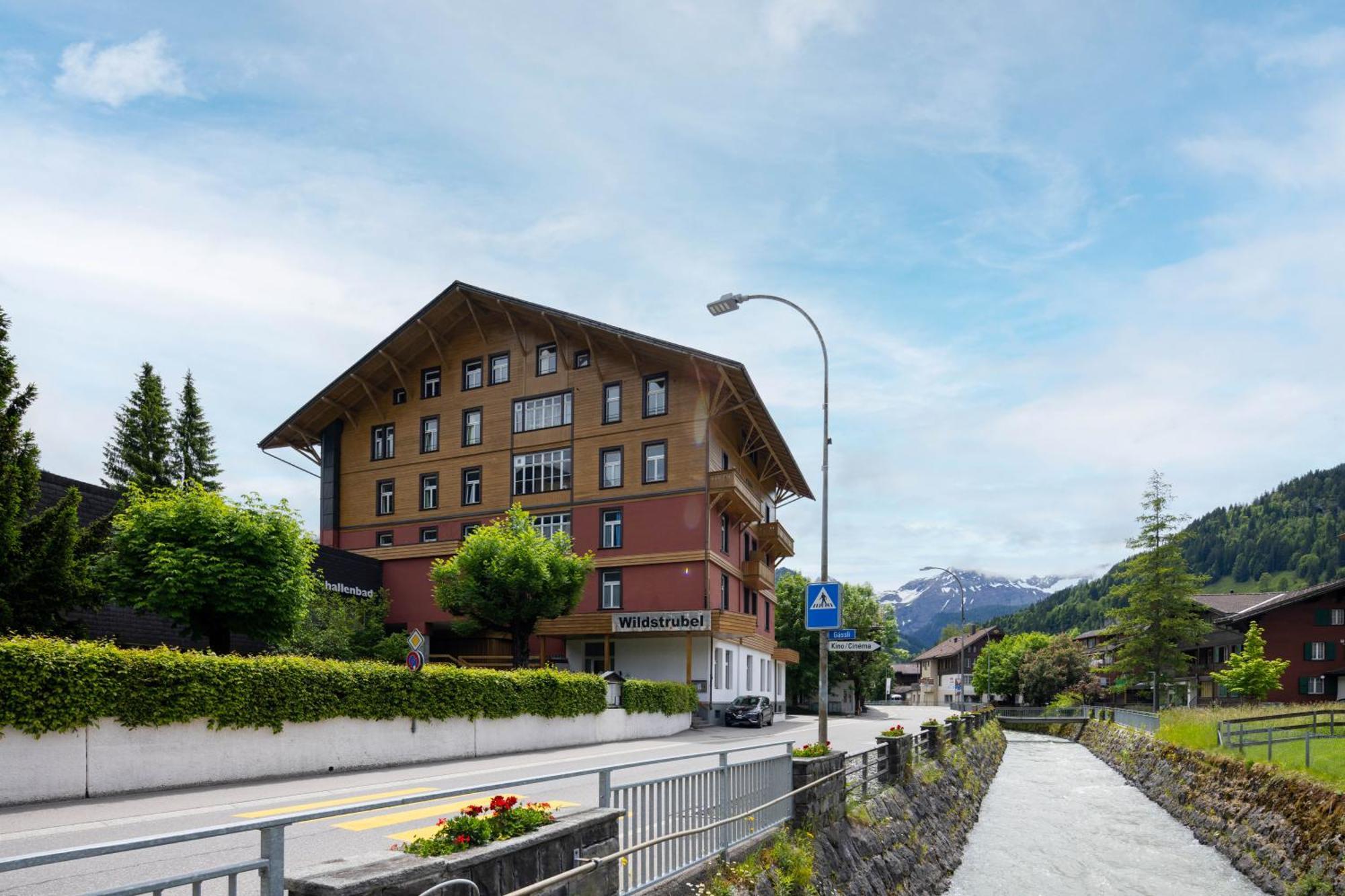 Sporthotel Wildstrubel Lenk Kültér fotó