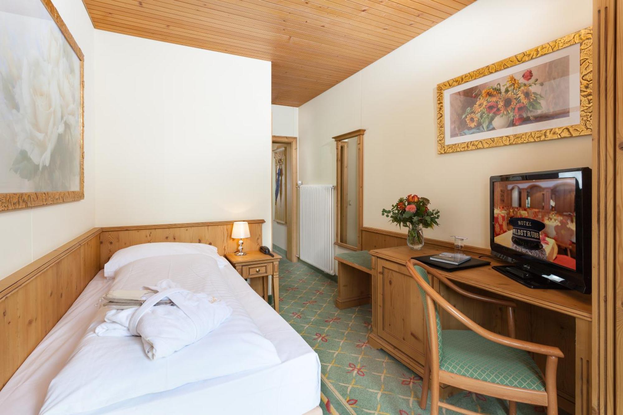 Sporthotel Wildstrubel Lenk Kültér fotó